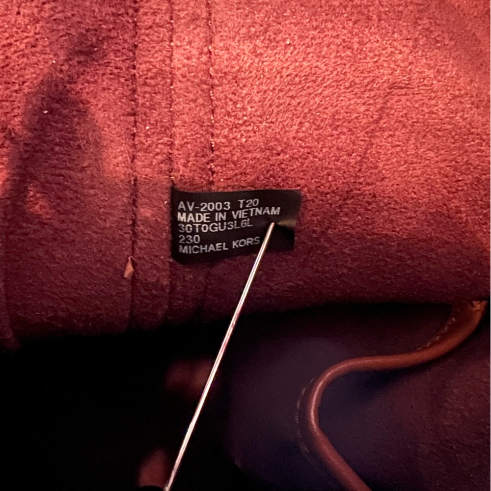 Michael Kors Tan Leather Shoulder Bag - Picture 14 of 16